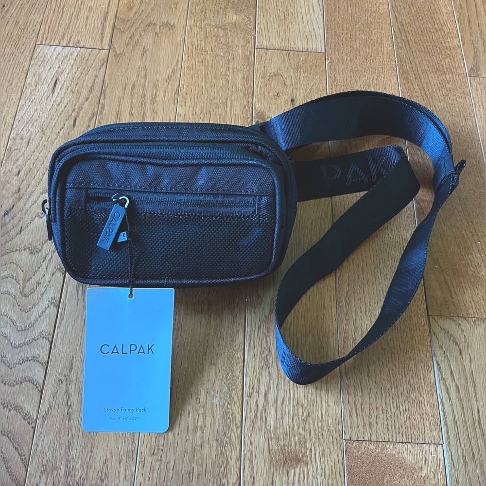 NWT Calpak Stephyn Fanny Pack